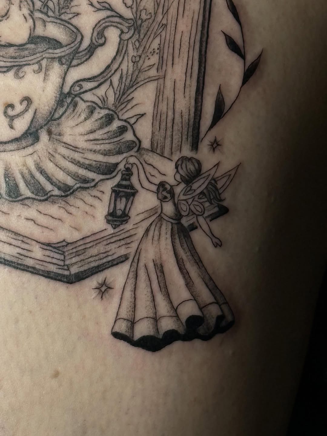 Tattoo by @bubblegum_and_bones — black_and_grey