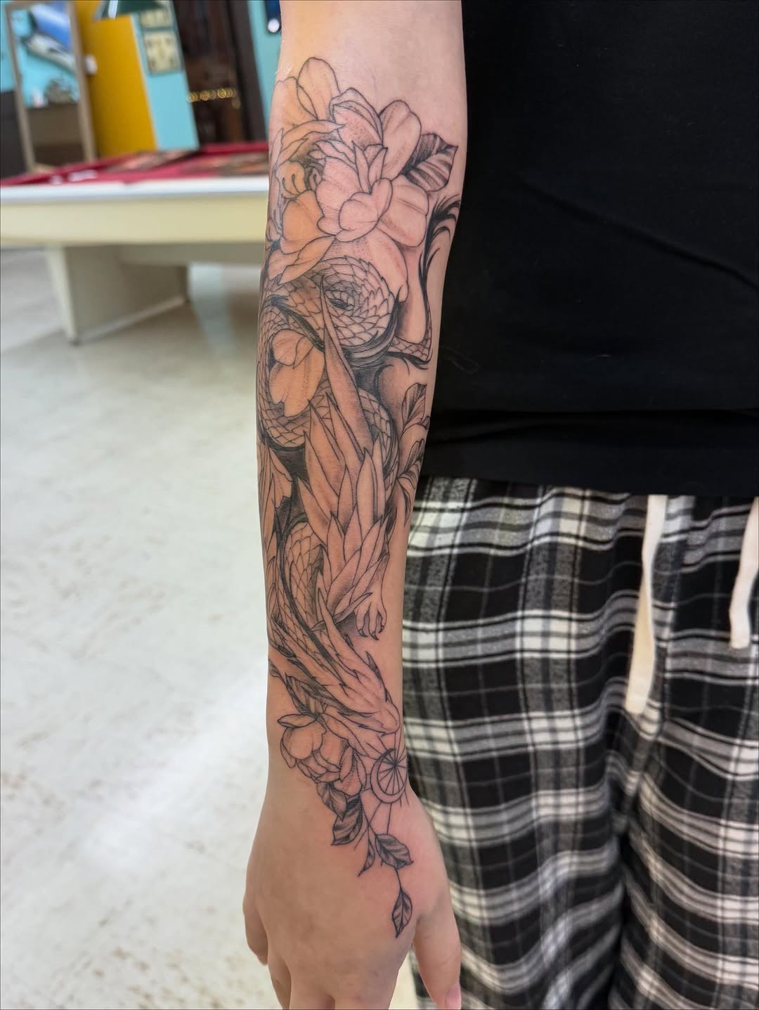 Tattoo by @levisawdontattoo — illustrative, black_and_grey