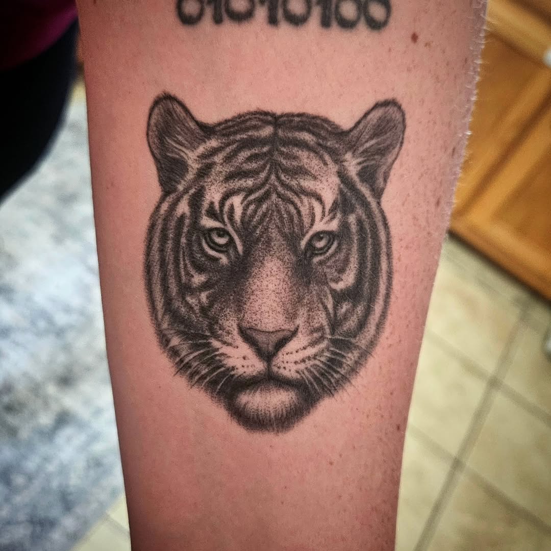 Tattoo by @isaacm_tattoos — realism, black_and_grey