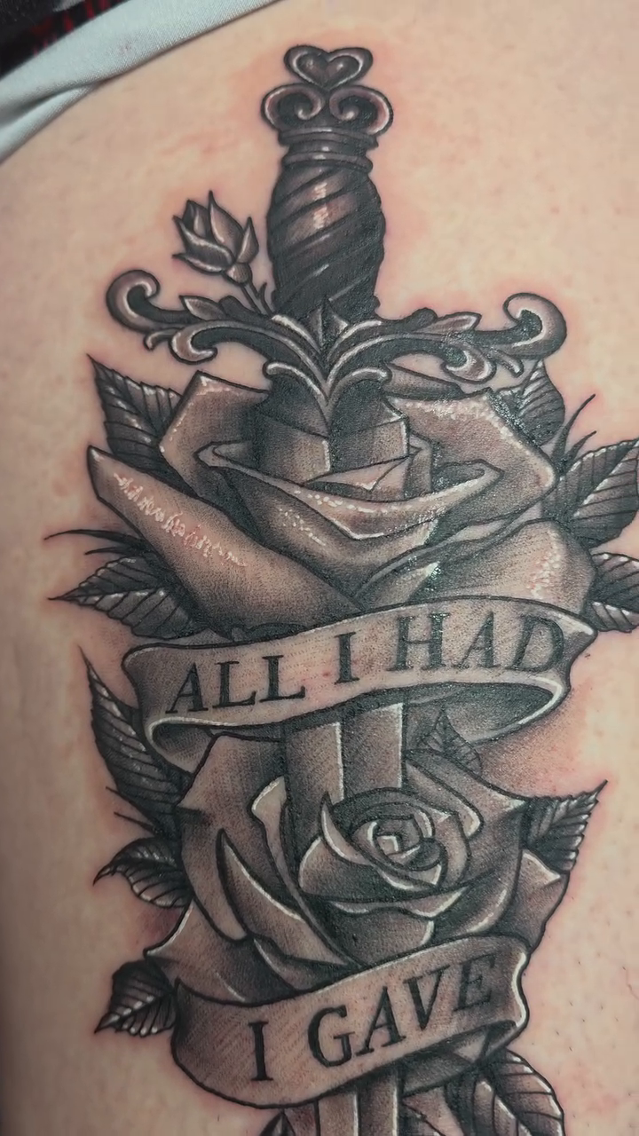 Tattoo by @vens.tattoo โ black_and_grey, realism