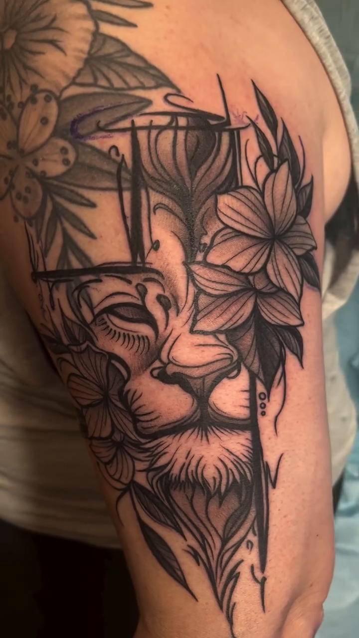 Tattoo by @chunky_tattooer — black_and_grey, realism