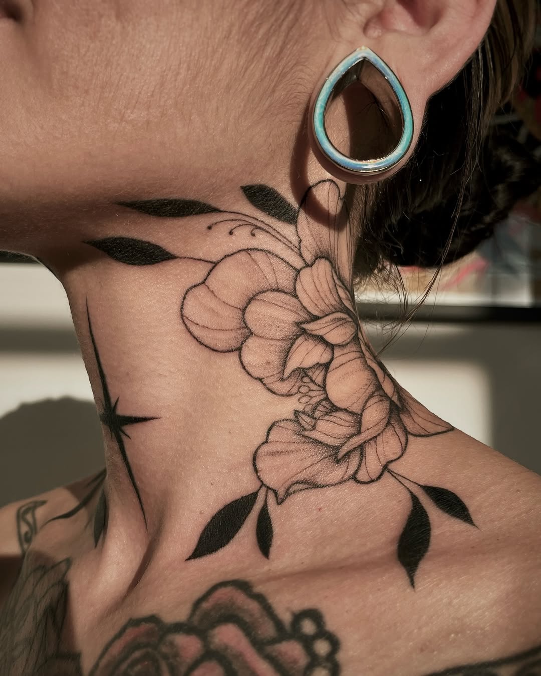 Tattoo by @mikaylasuetattoo — fine_line, black_and_grey