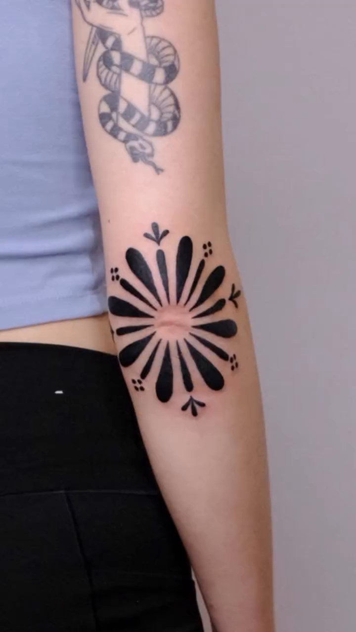 Tattoo by @calathea.ttt — geometric, blackwork