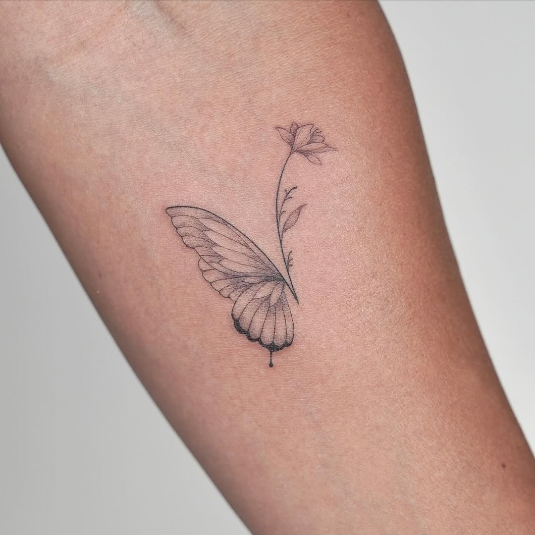 Tattoo by @julsietattoos — fine_line