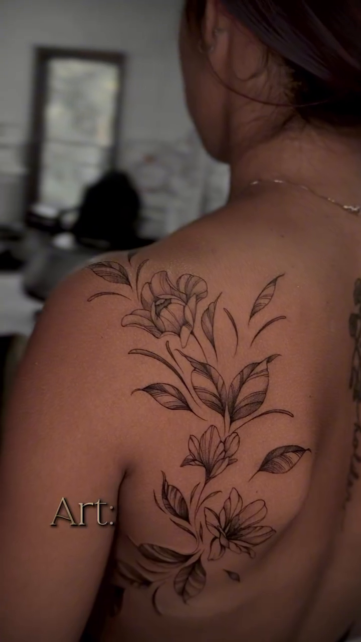 Tattoo by @tattoowithli — fine_line, ornamental