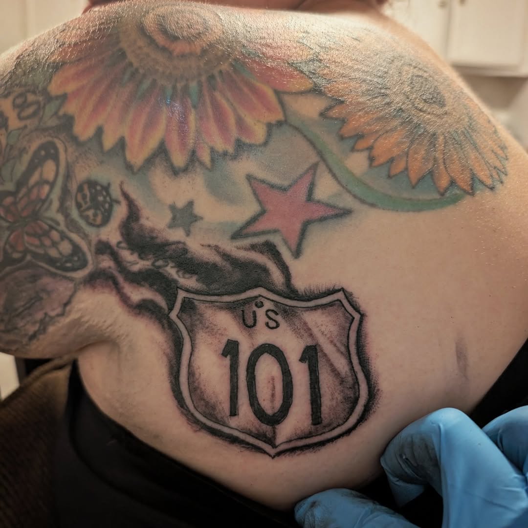 Tattoo by @freelanceink14 — black_and_grey