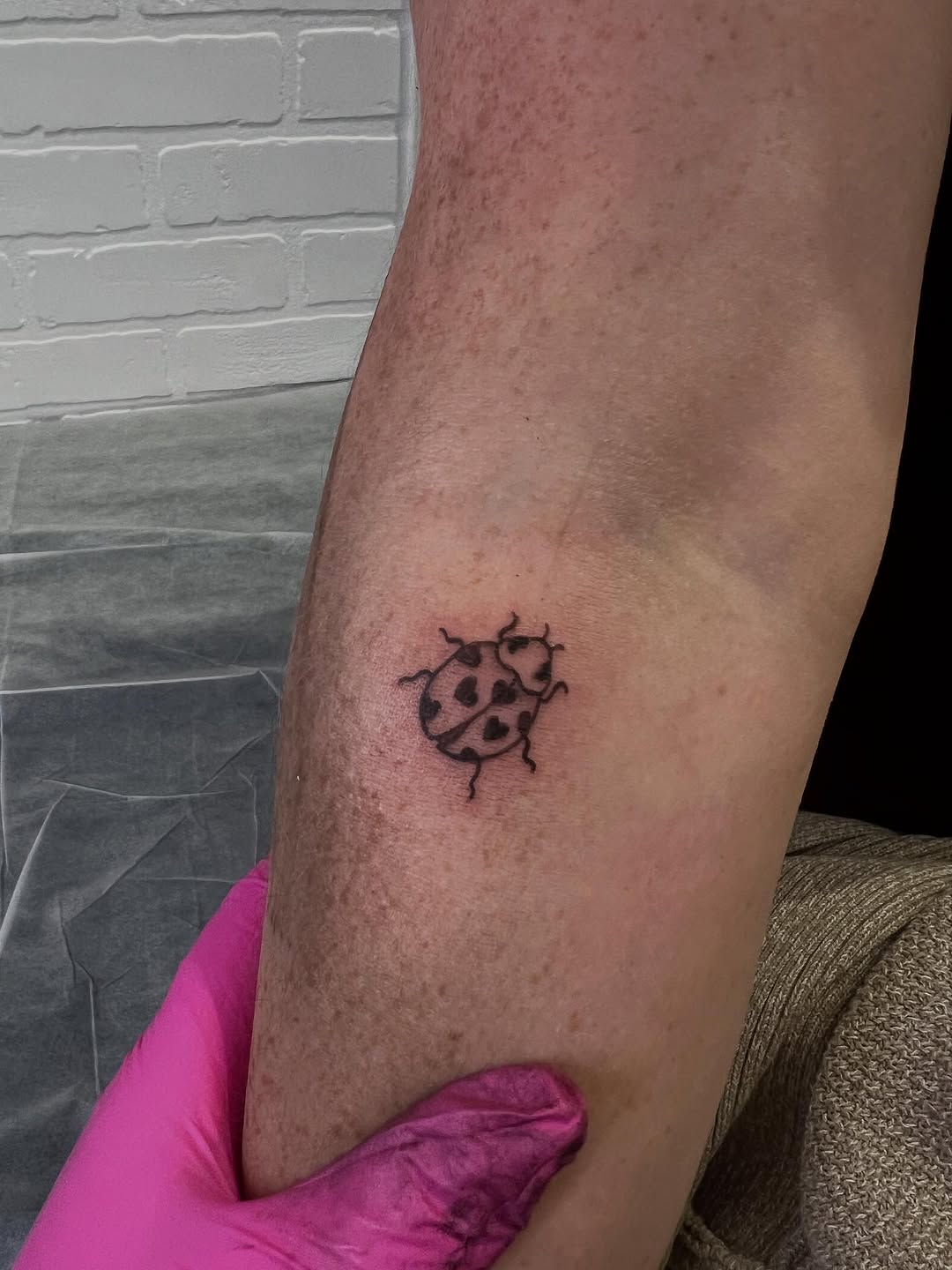 Tattoo by @artbymuggs β fine_line