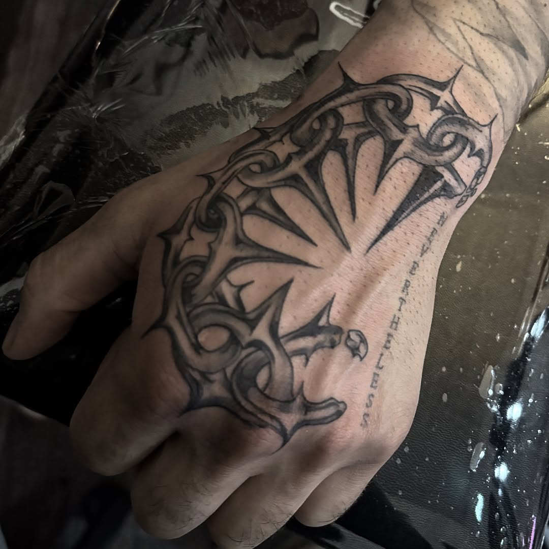 Tattoo by @awztattoos — blackwork
