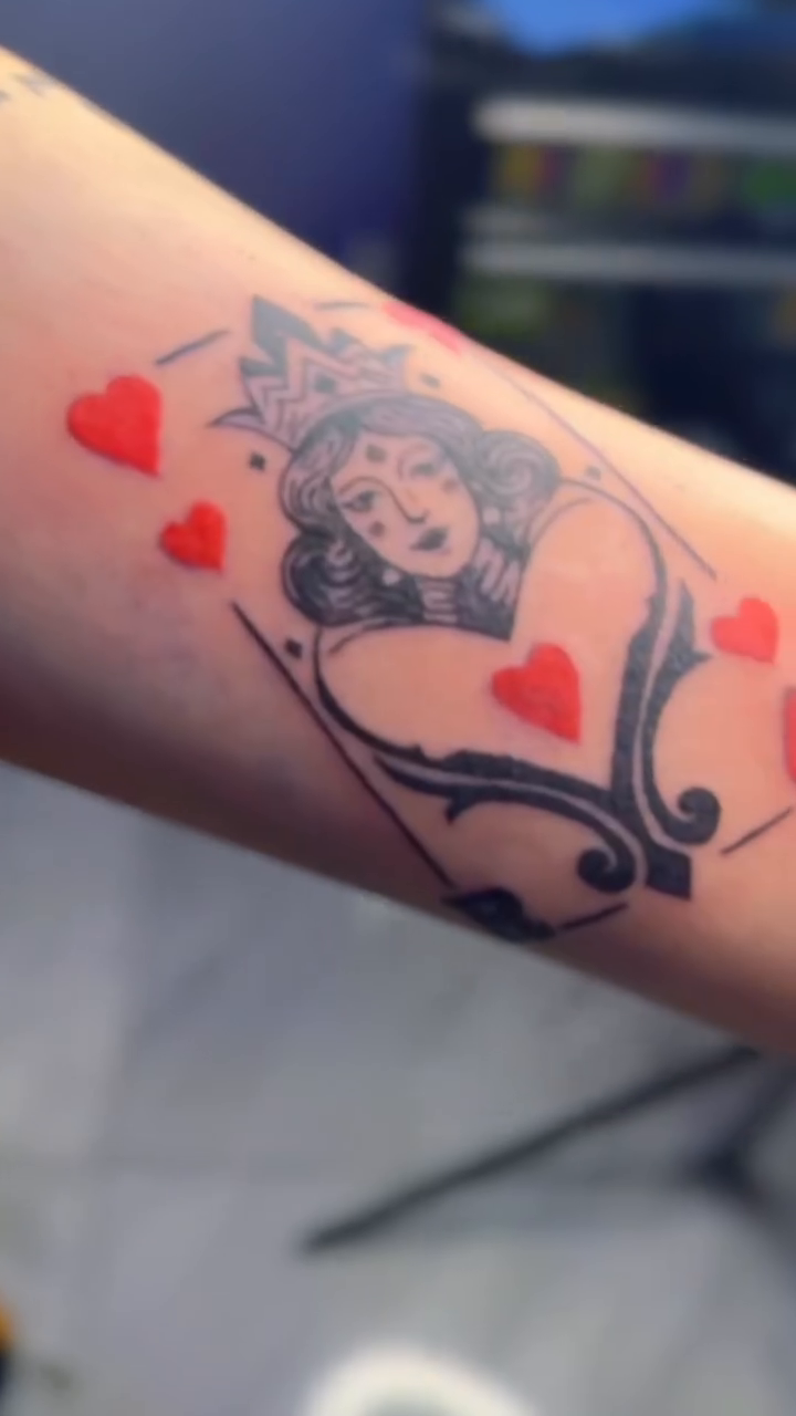 Tattoo by @yyiizzuuzz โ fine_line