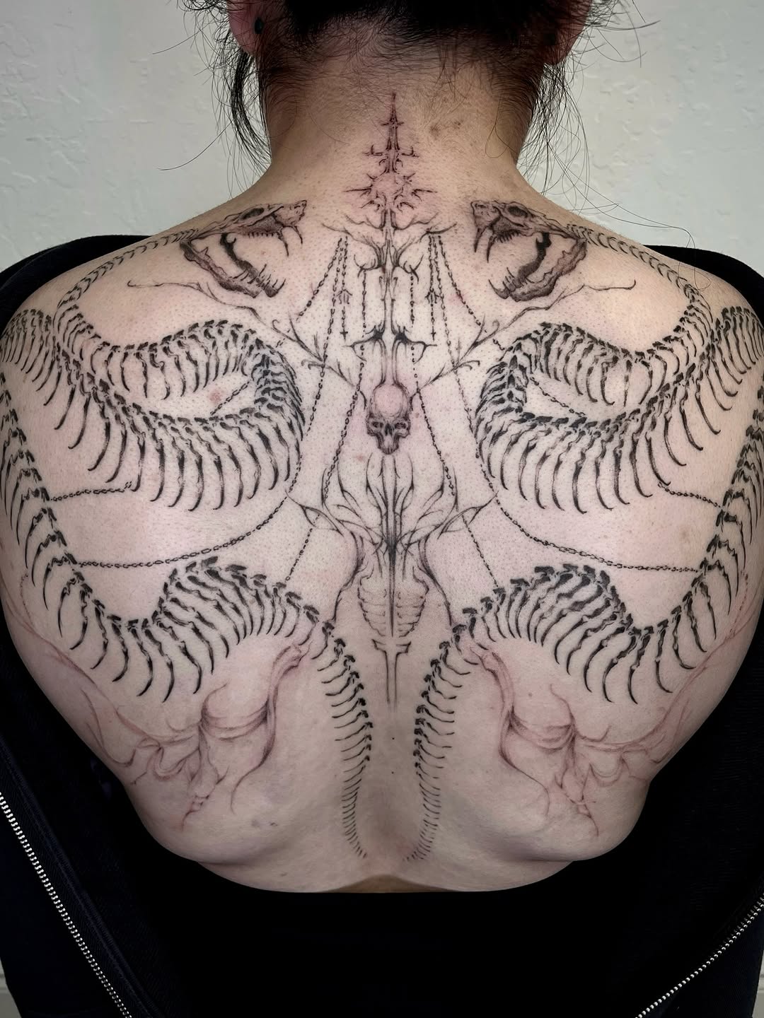 Tattoo by @rayzhu.tattoo — blackwork, dark_realism