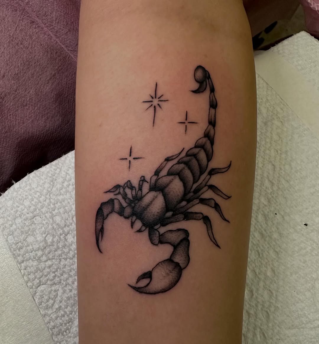 Tattoo by @davegtat2 — black_and_grey