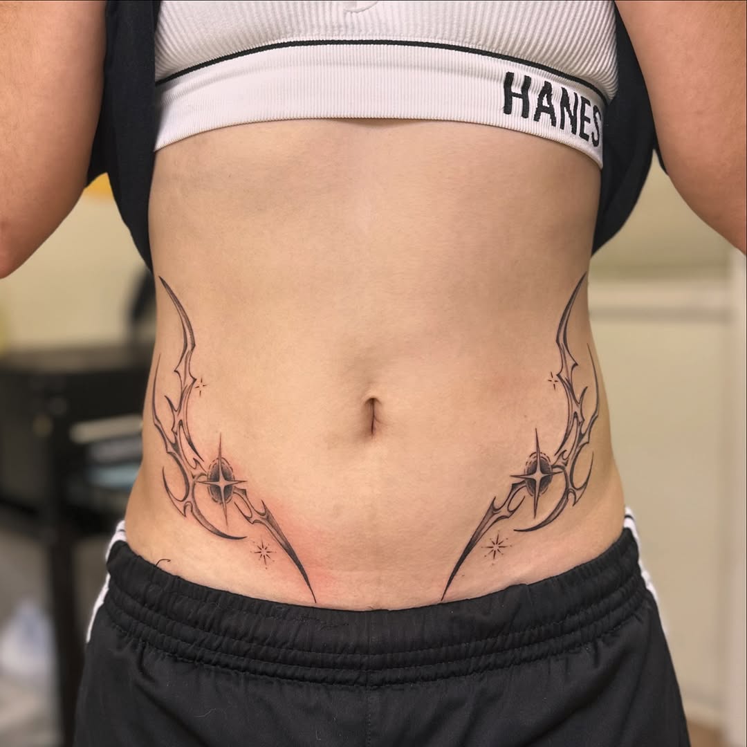Tattoo by @roxotattoos — fine_line, ornamental