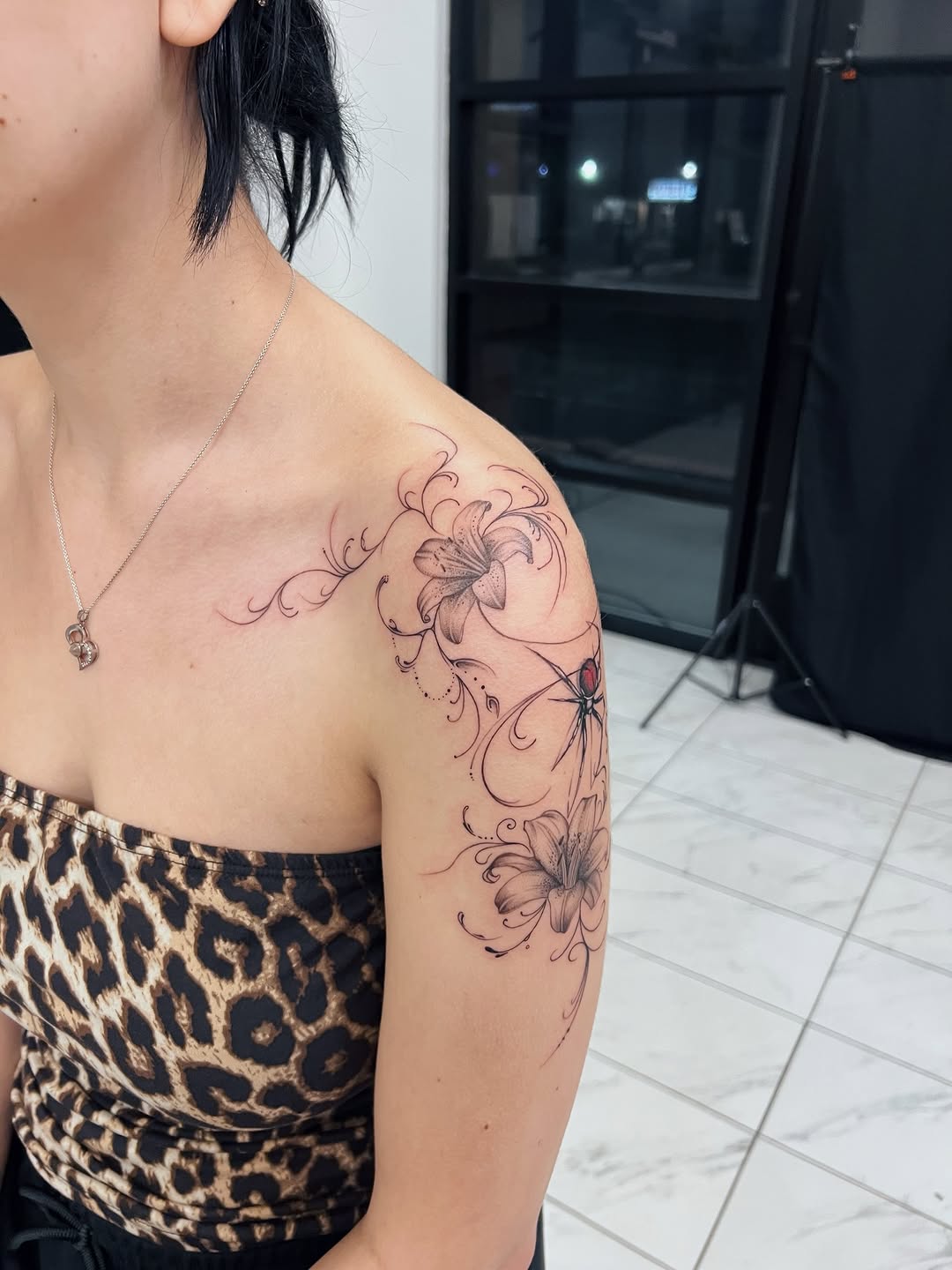 Tattoo by @z._.b_ink — fine_line, illustrative
