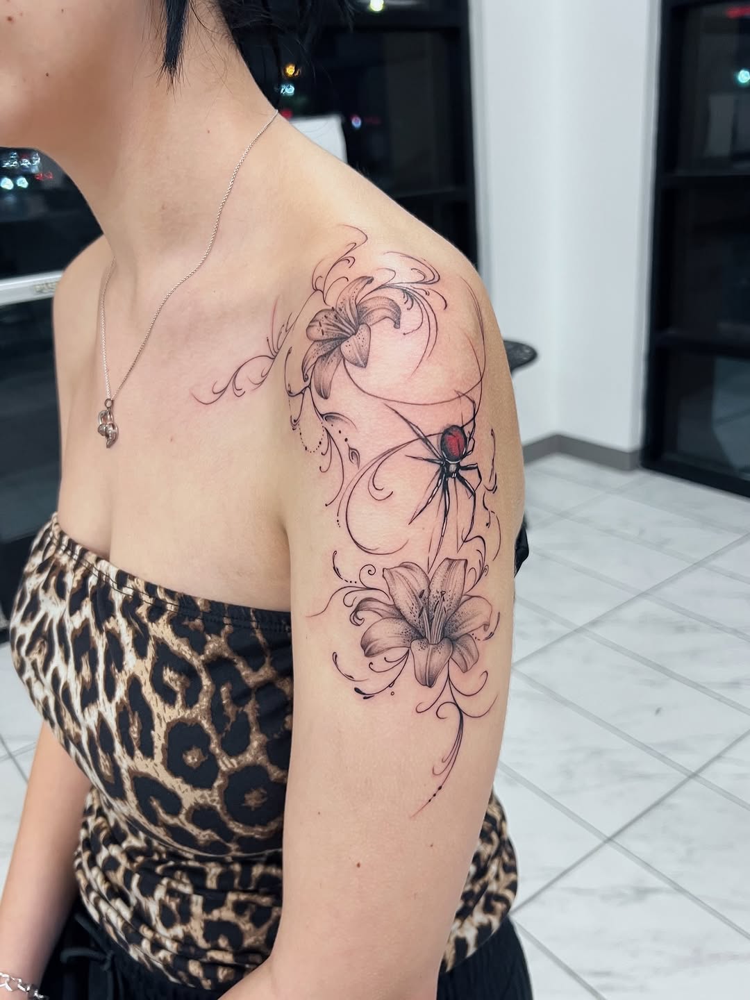 Tattoo by @z._.b_ink — illustrative, fine_line