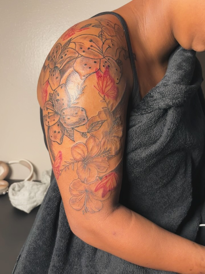 Tattoo by @mciinks — black_and_grey