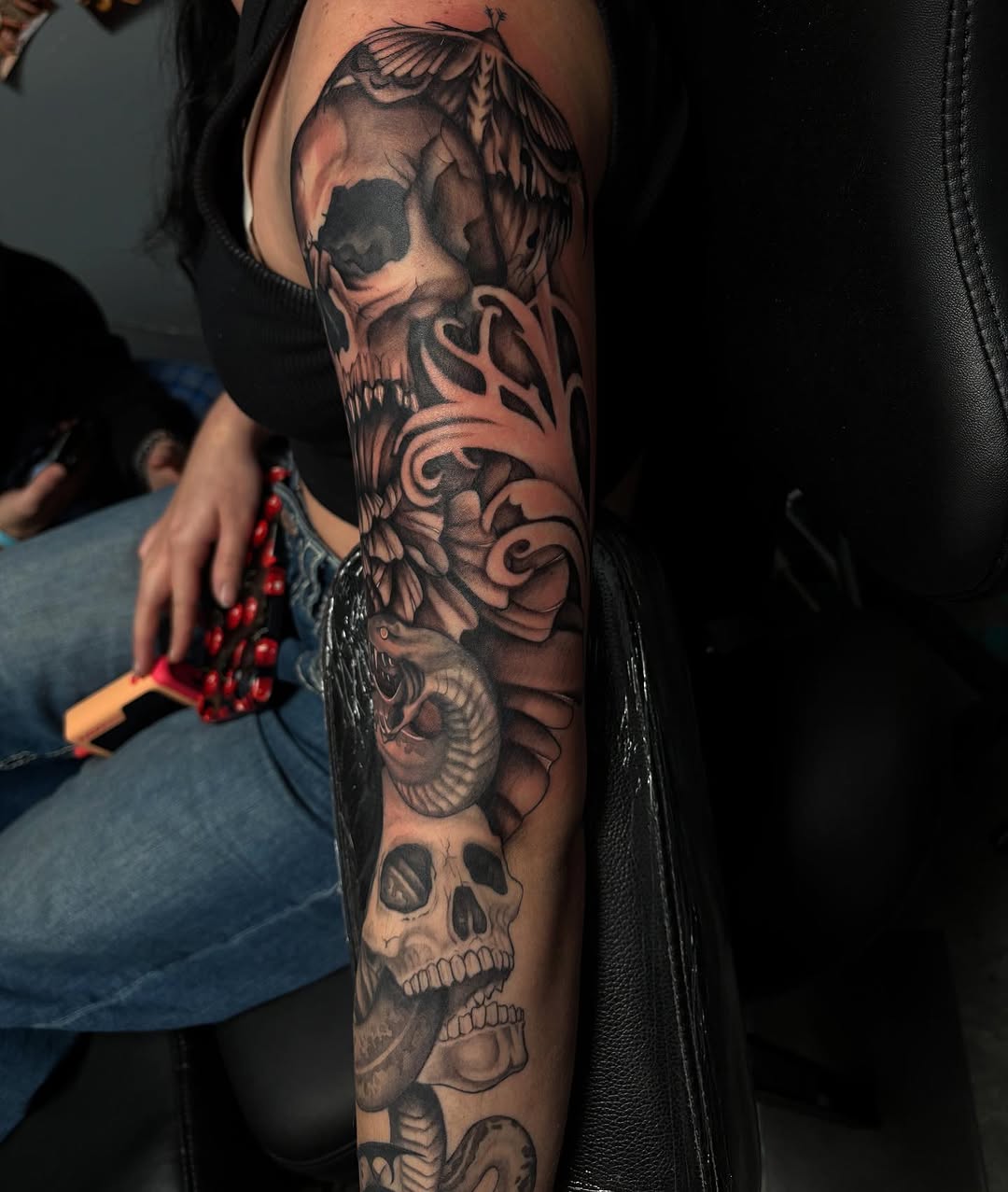 Tattoo by @darsey.waters.art โ black_and_grey, realism