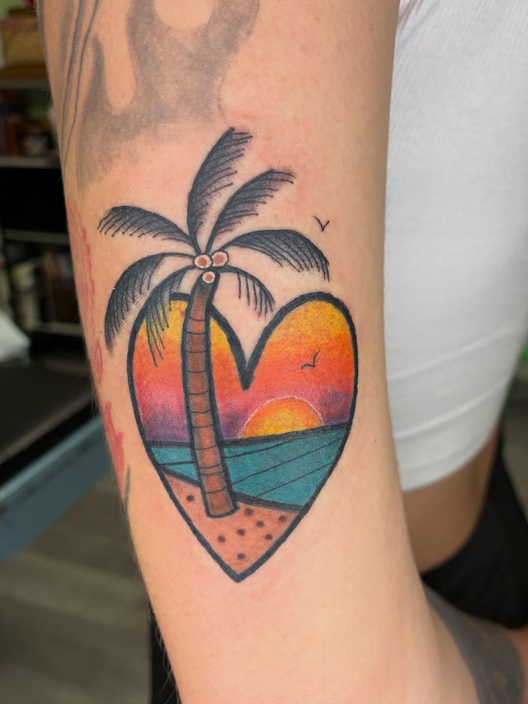 Tattoo by @samichhhshop — american_traditional