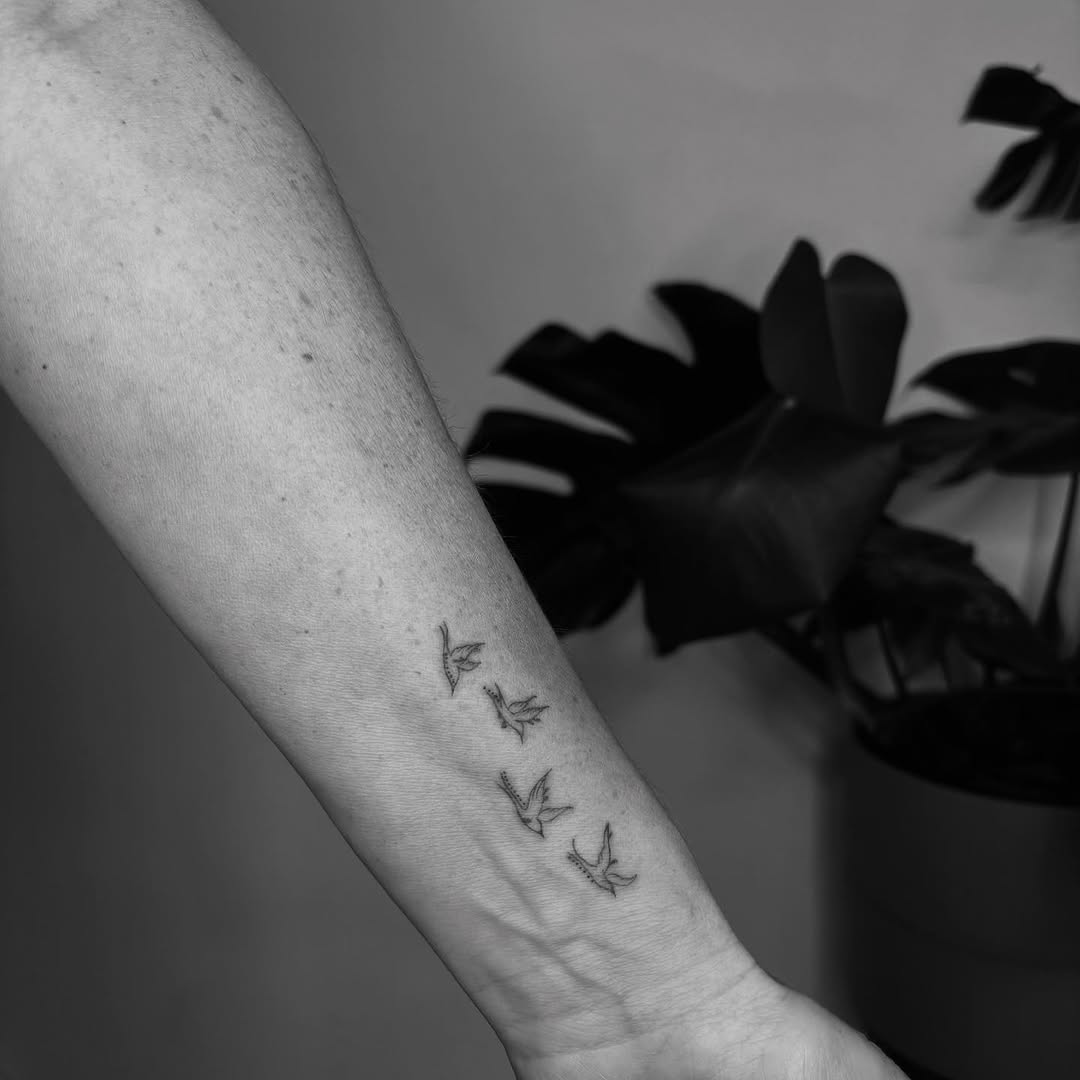 Tattoo by @mktattoos_ — fine_line, minimalist