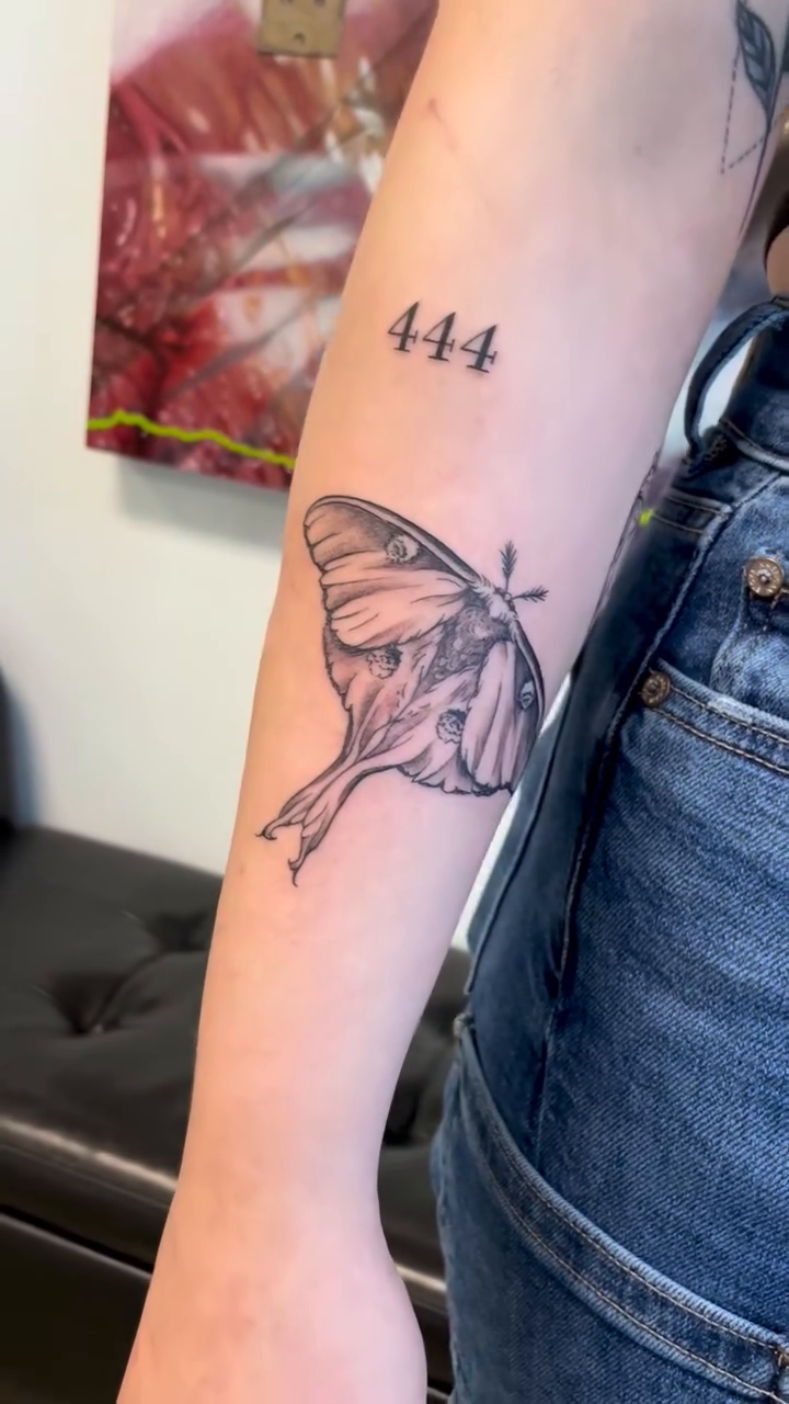 Tattoo by @fiorosotattoo — fine_line
