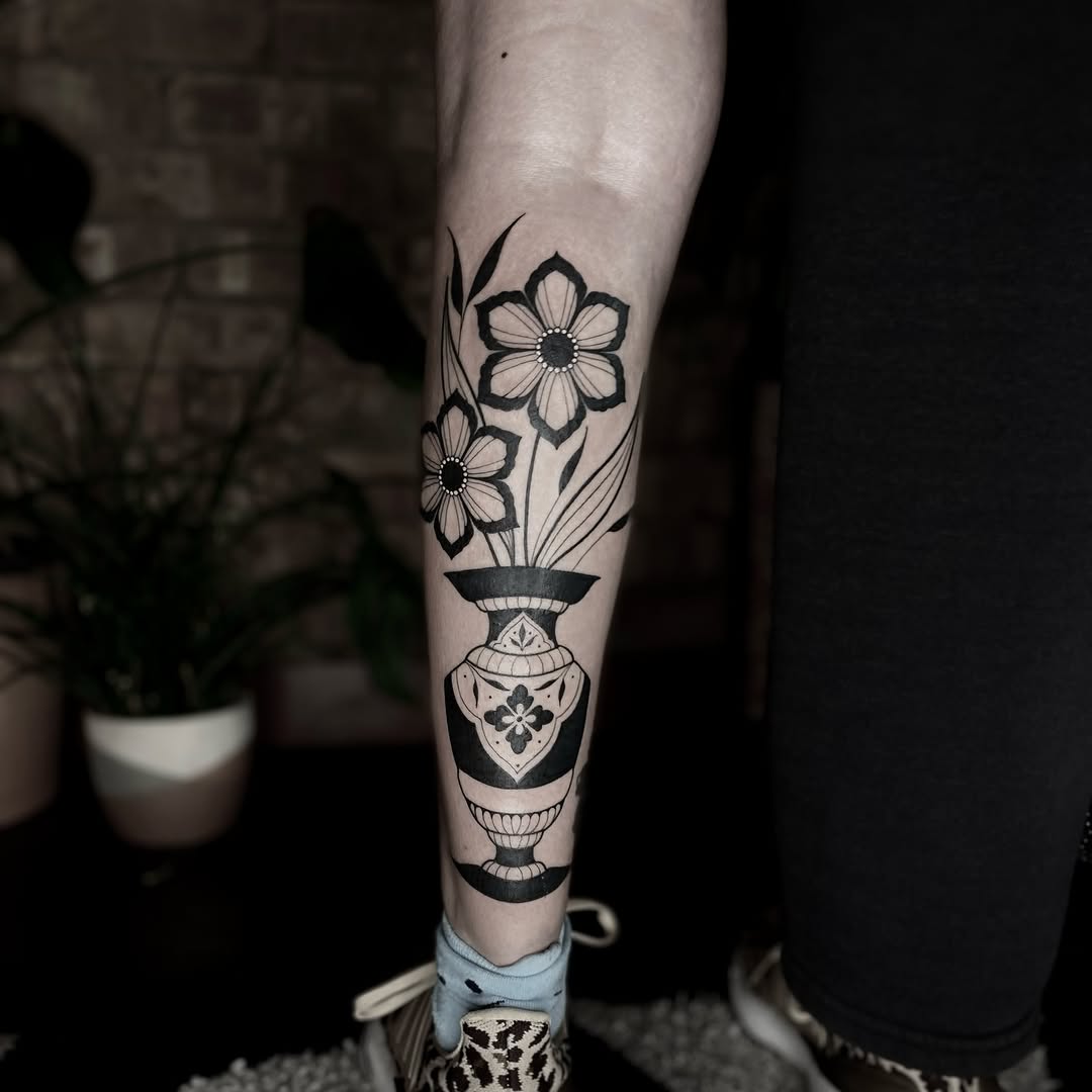 Tattoo by @tatemarthatattoo — blackwork