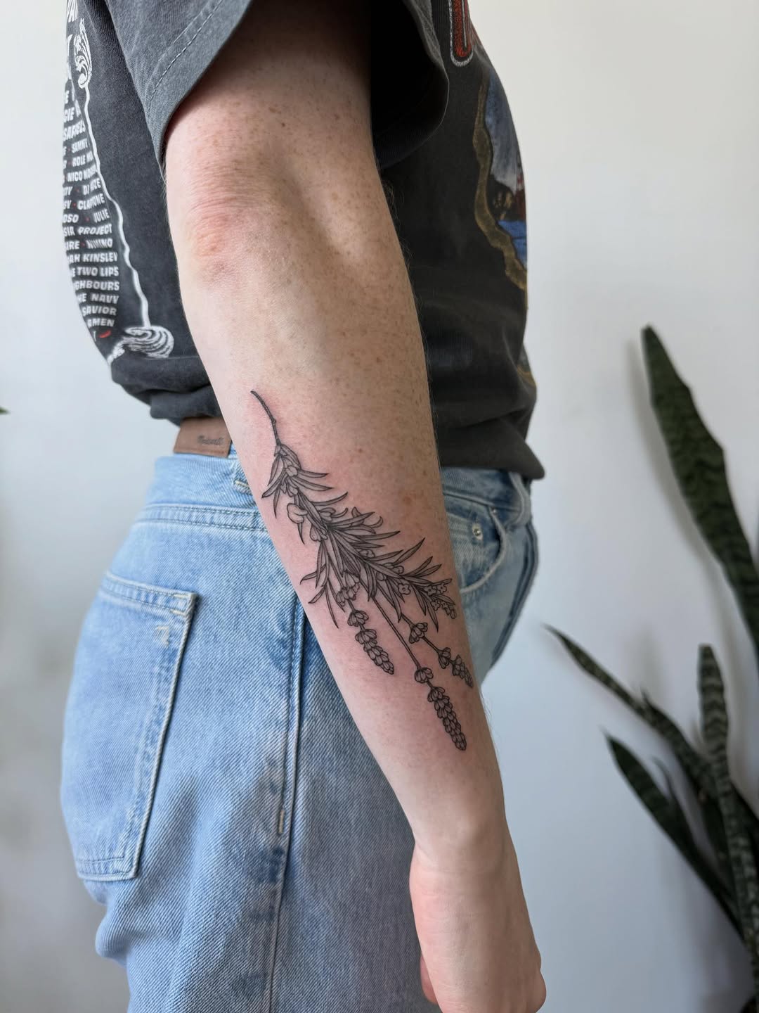 Tattoo by @misskwan — fine_line, illustrative