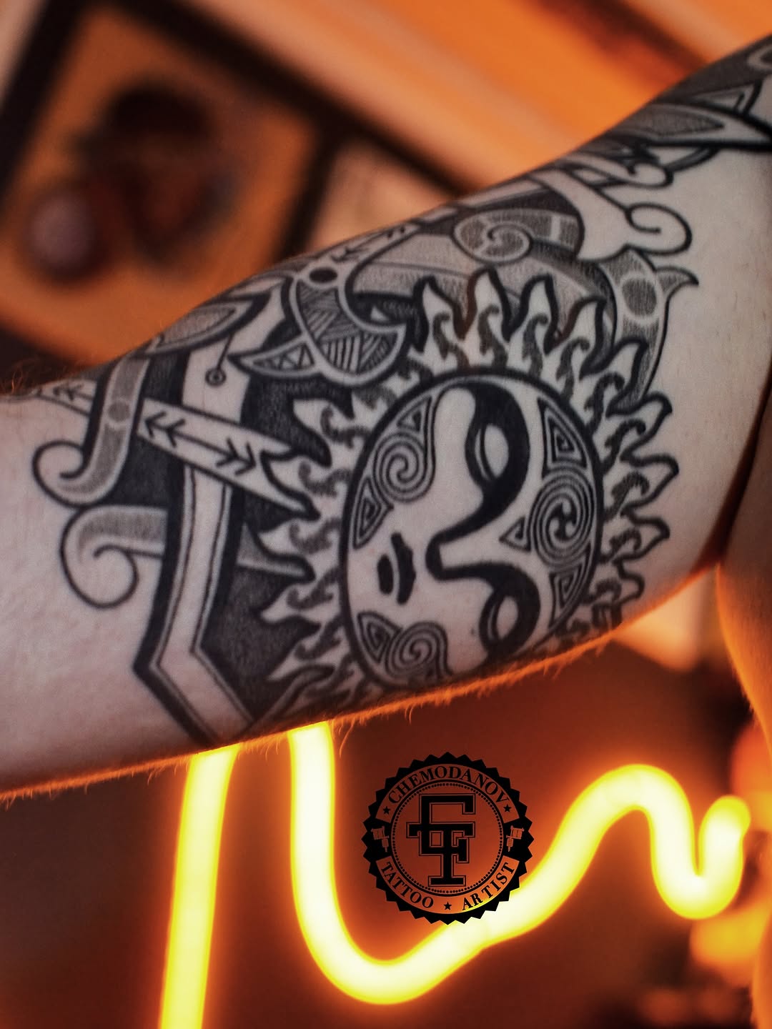 Tattoo by @chemodanov11 — black_and_grey, geometric