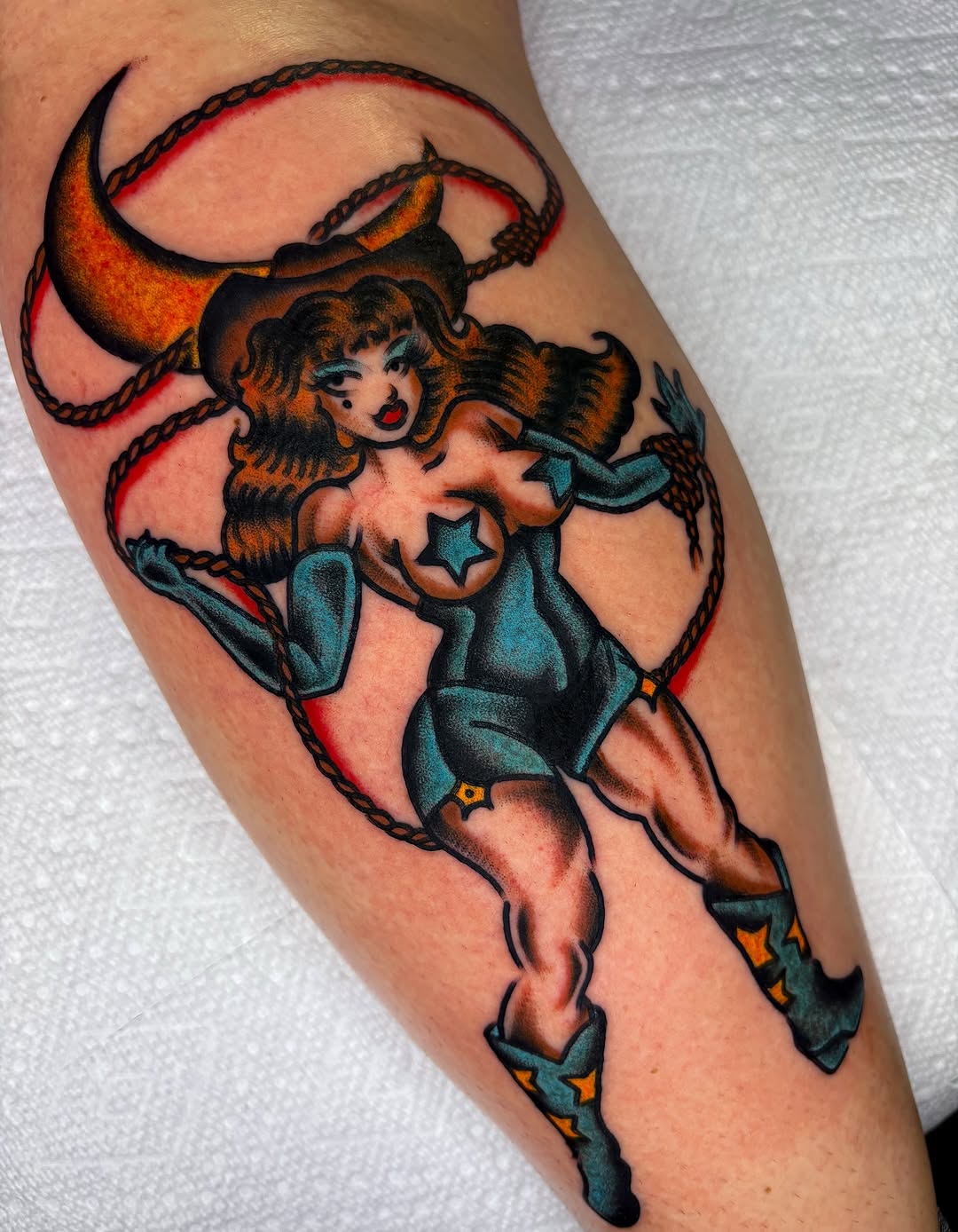 Tattoo by @gabagooltattoos โ american_traditional, neo_traditional