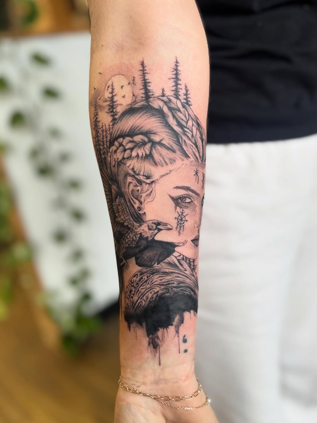 Tattoo by @diary_of_tattoos โ black_and_grey, realism