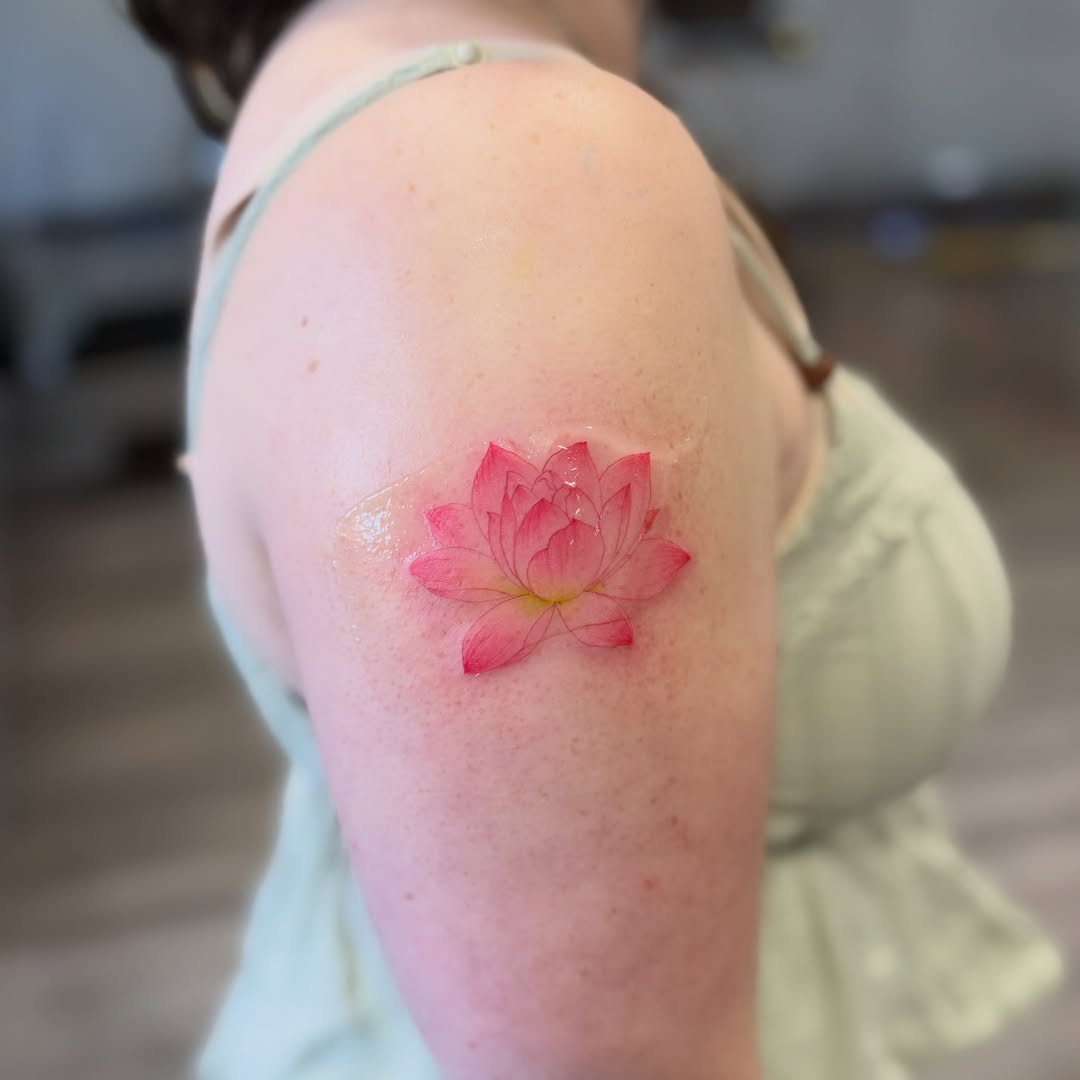 Tattoo by @chibi.inks โ fine_line, realism