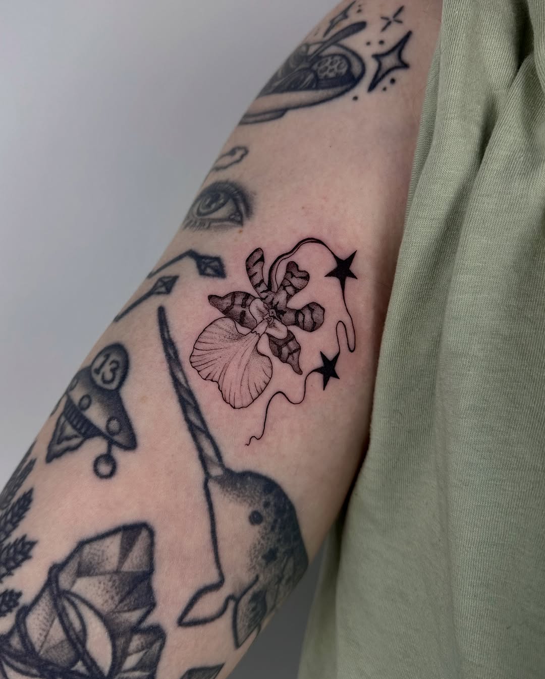 Tattoo by @artbykay.la โ fine_line, black_and_grey
