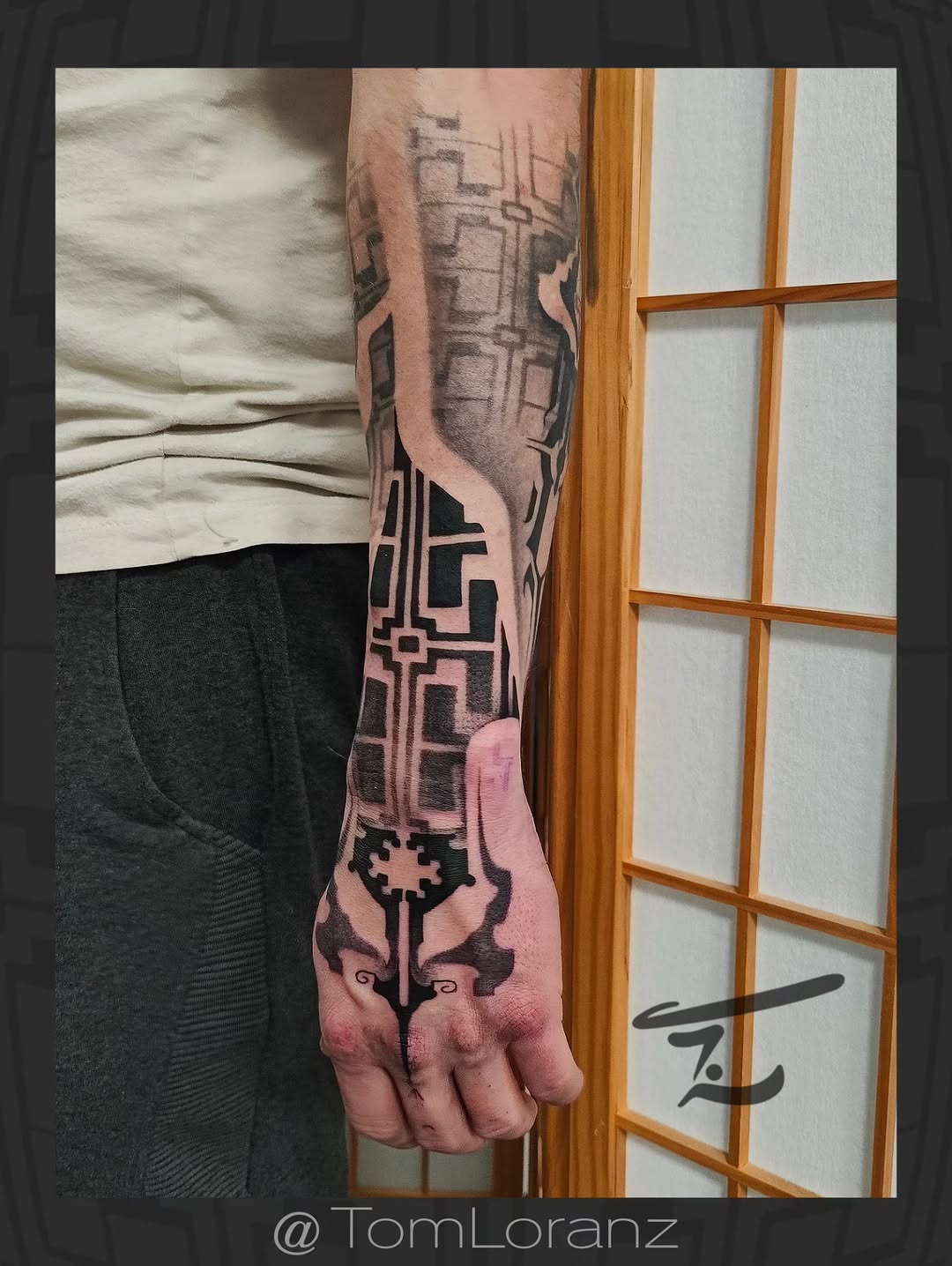Tattoo by @tomloranz — blackwork, geometric