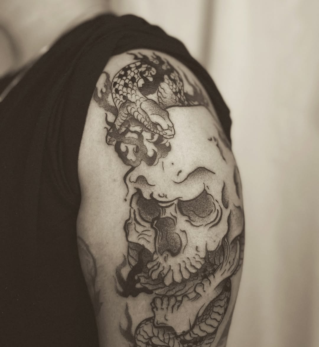 Tattoo by @tatuadoratallissa — japanese_irezumi, black_and_grey