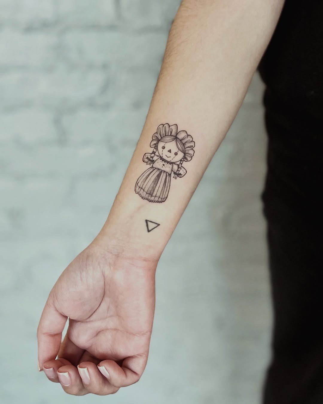 Tattoo by @rubyruby_tattoo — illustrative, sketch
