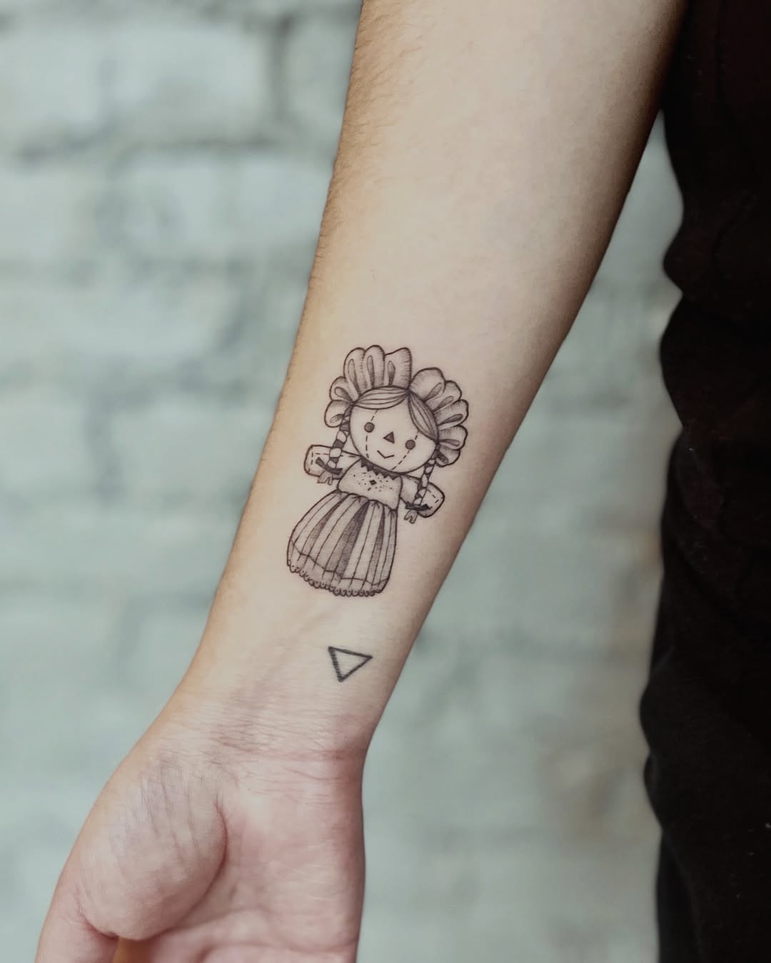Tattoo by @rubyruby_tattoo — illustrative, sketch