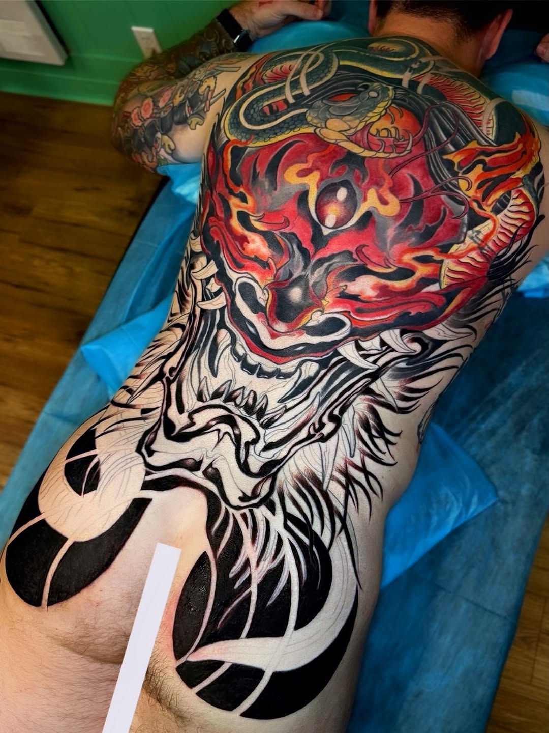 Tattoo by @jessewilliamstattoo — japanese_irezumi, blackwork