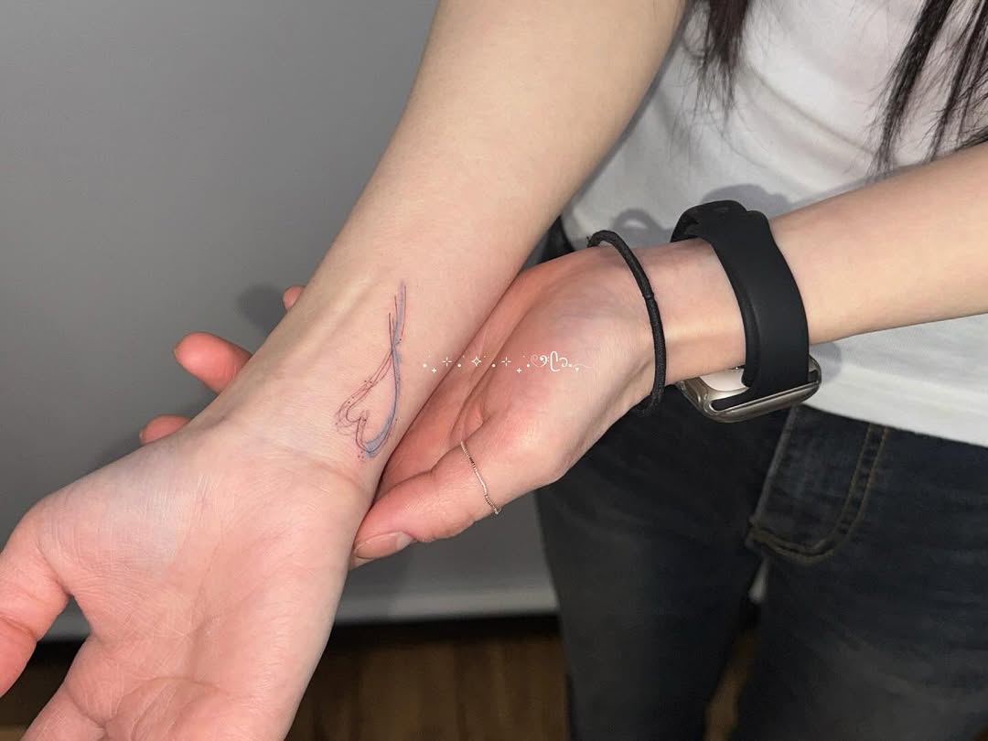 Tattoo by @_home_tattoo β fine_line, minimalist
