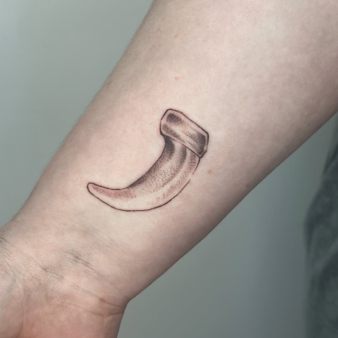 Tattoo by @en__jpeg — black_and_grey