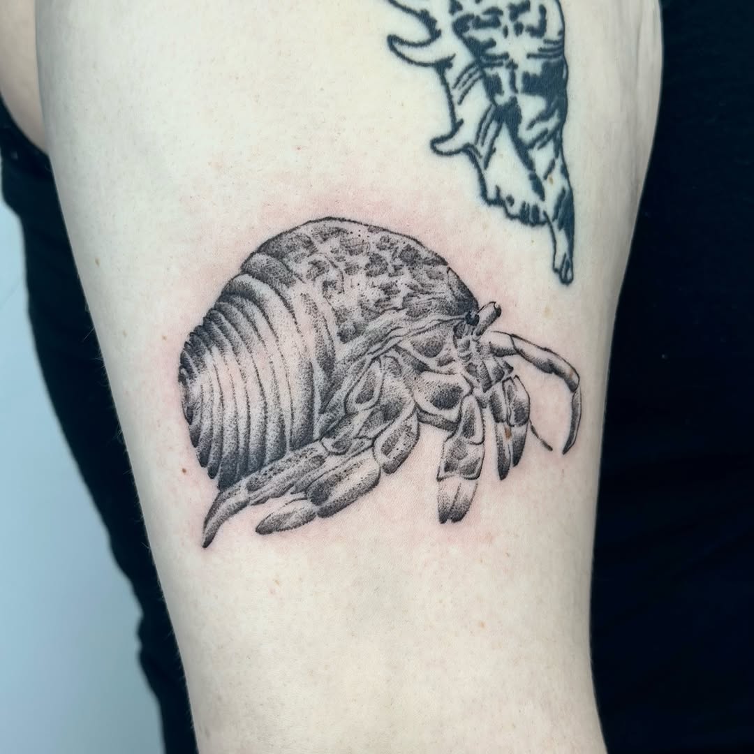 Tattoo by @en__jpeg — dotwork