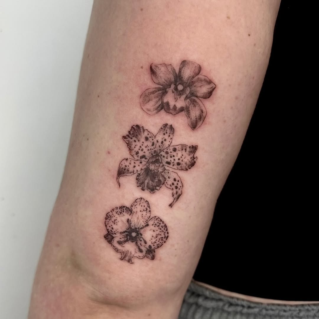 Tattoo by @en__jpeg — black_and_grey, realism