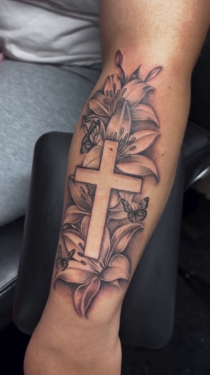 Tattoo by @blastedbyjaz — black_and_grey, illustrative