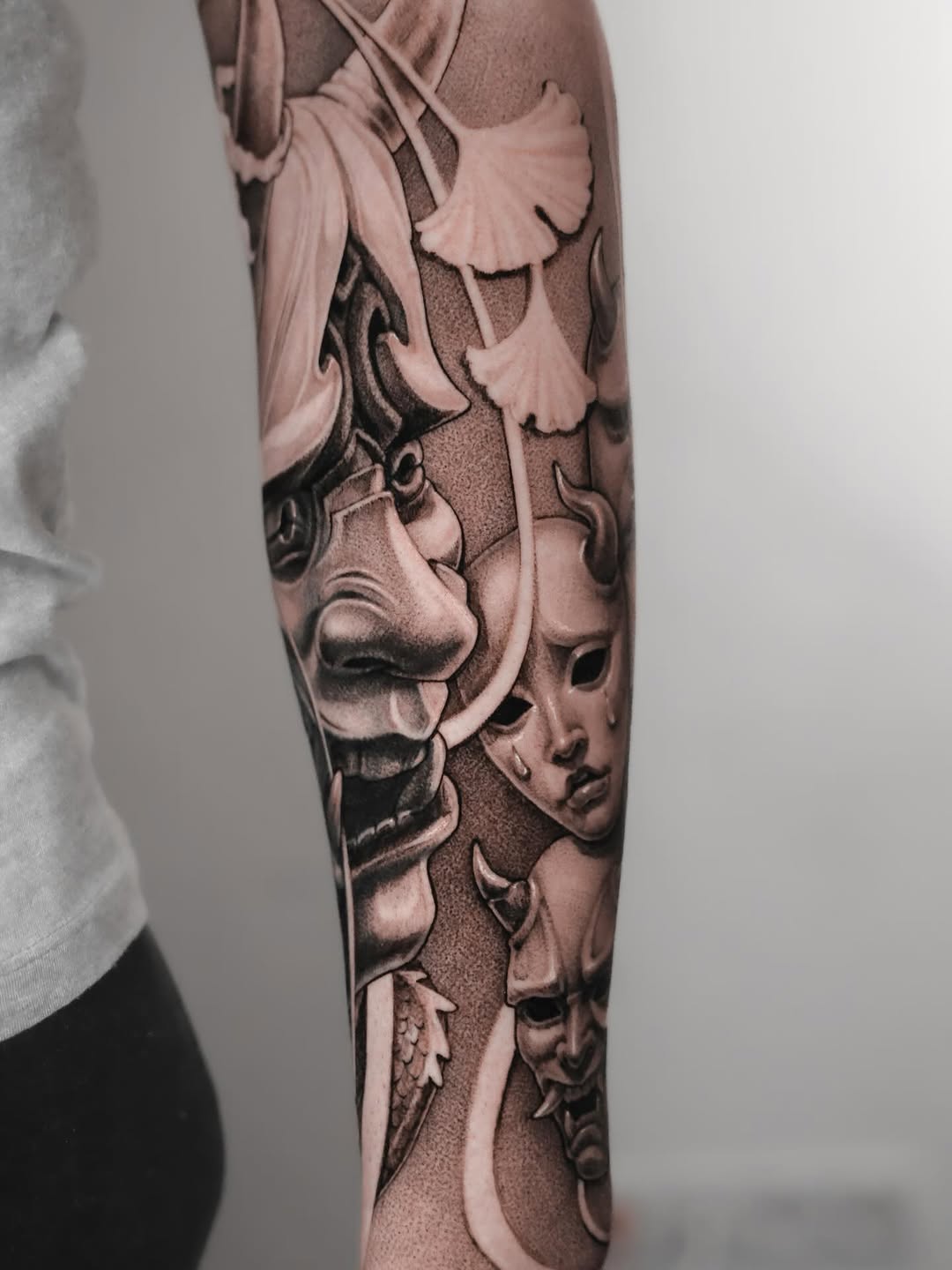 Tattoo by @abcd_tattoo β black_and_grey, realism