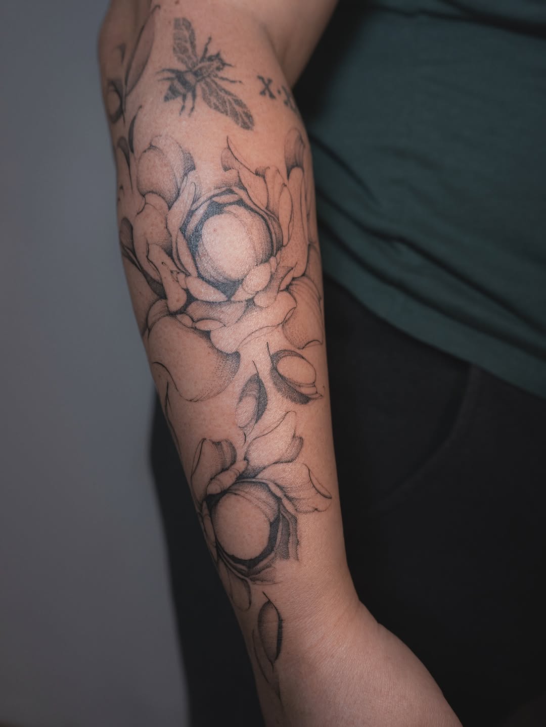 Tattoo by @badlildiva.tattoo — fine_line, dotwork