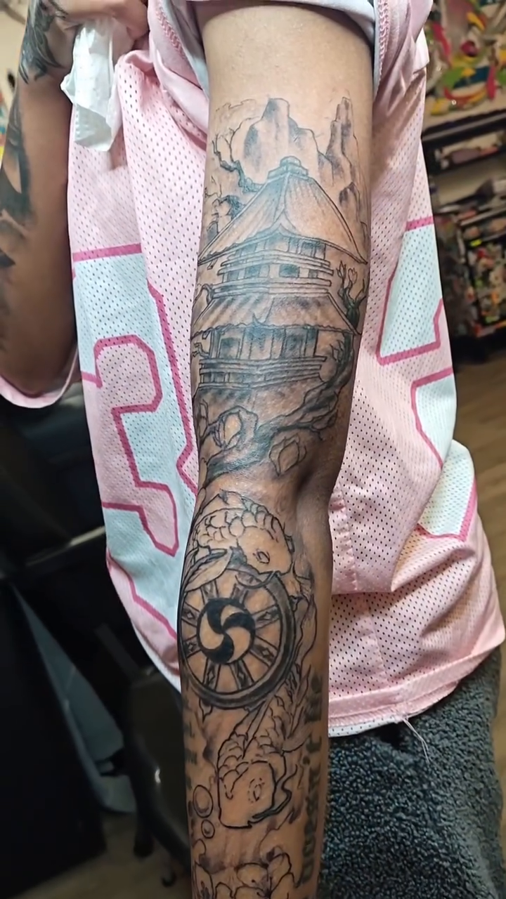 Tattoo by @cvpital โ japanese_irezumi, black_and_grey