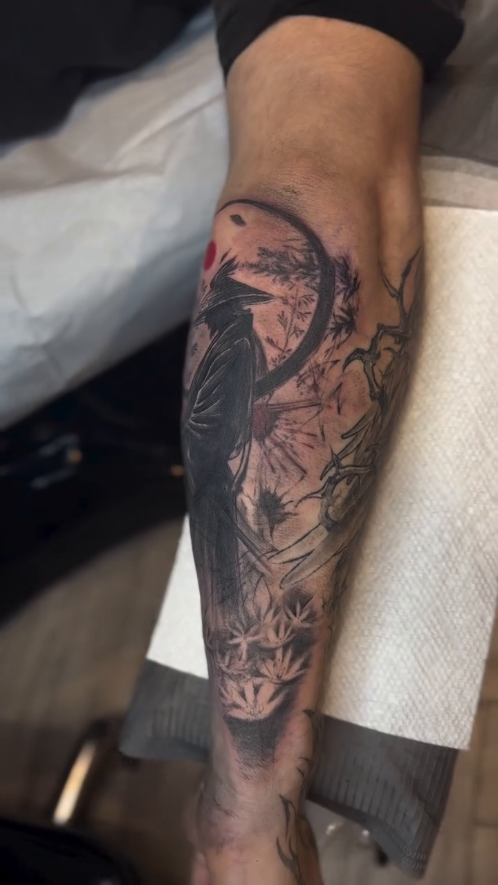 Tattoo by @hypnot.ink — black_and_grey, realism