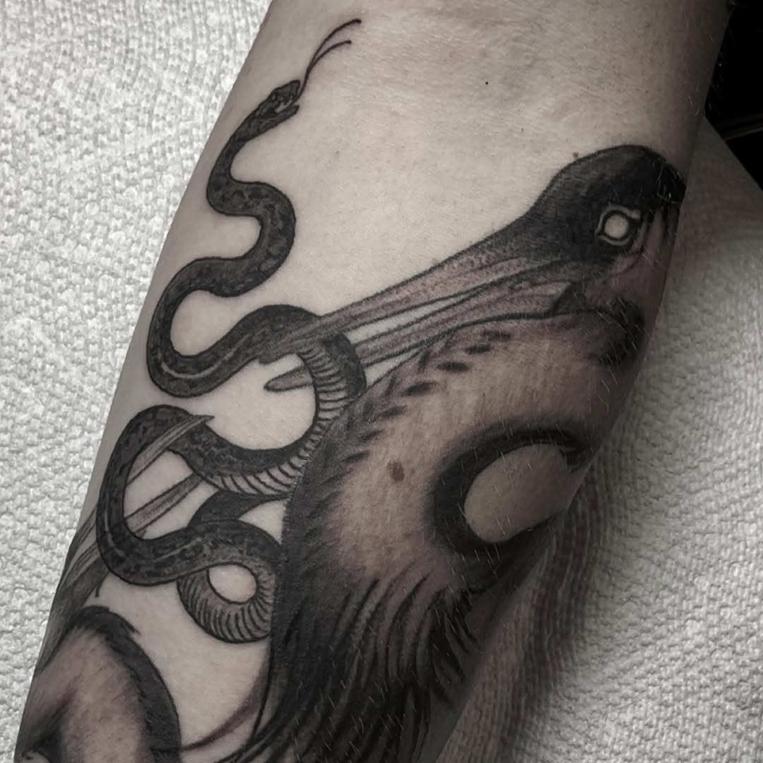 Tattoo by @stefany.m.p — black_and_grey, illustrative
