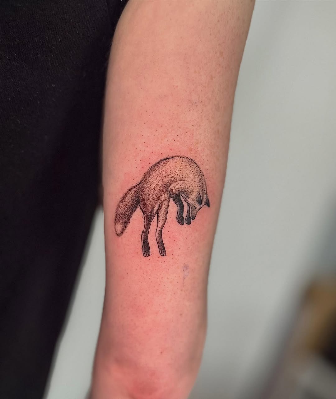 Tattoo by @khangtart — dotwork, illustrative
