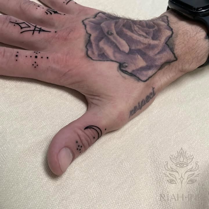 Tattoo by @bashiriannils — fine_line, black_and_grey