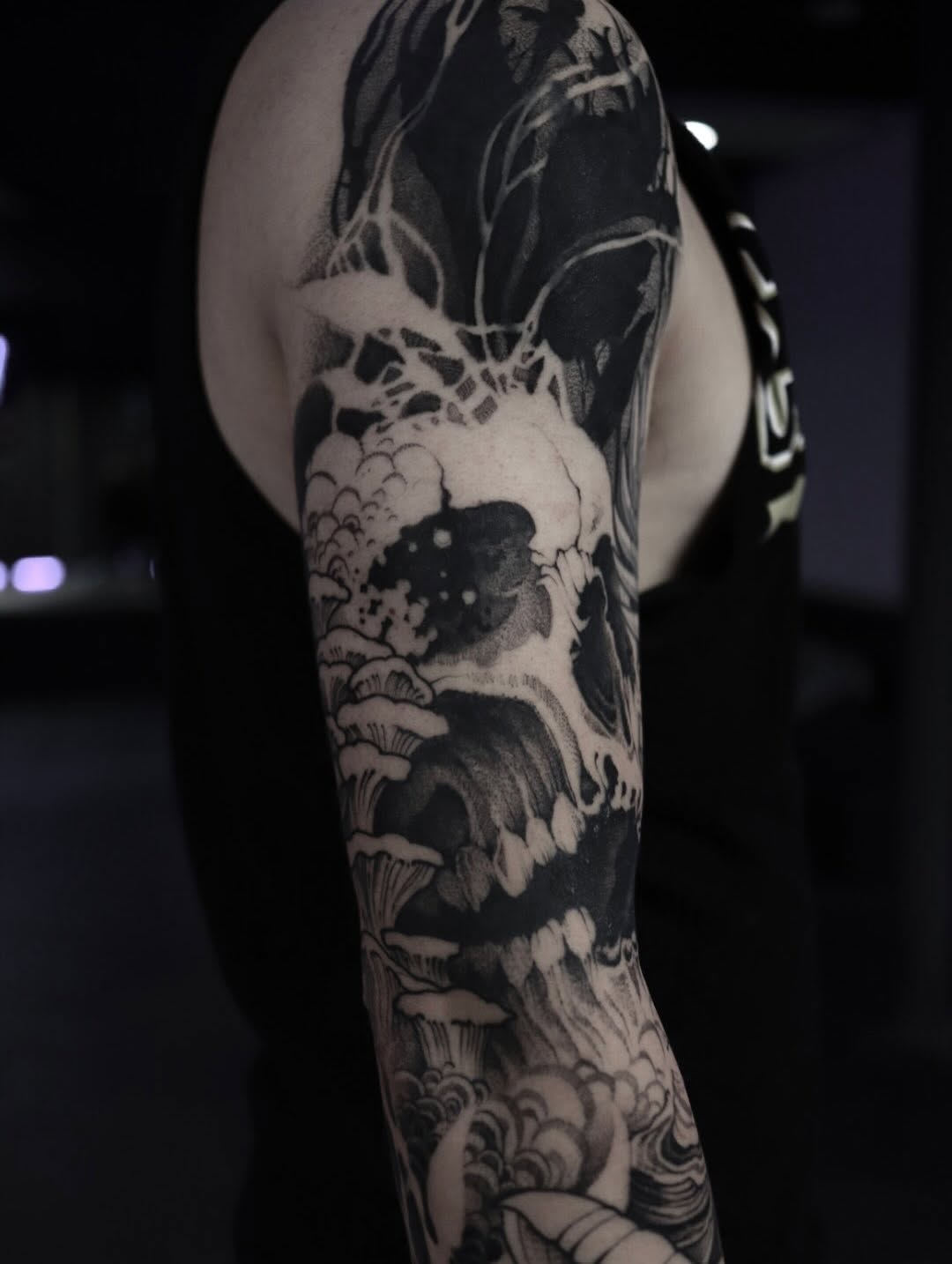 Tattoo by @annie.drkwv — black_and_grey, dark_realism