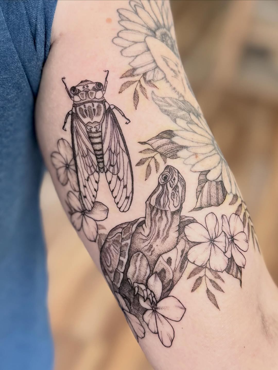 Tattoo by @katiestacytattoo — dotwork
