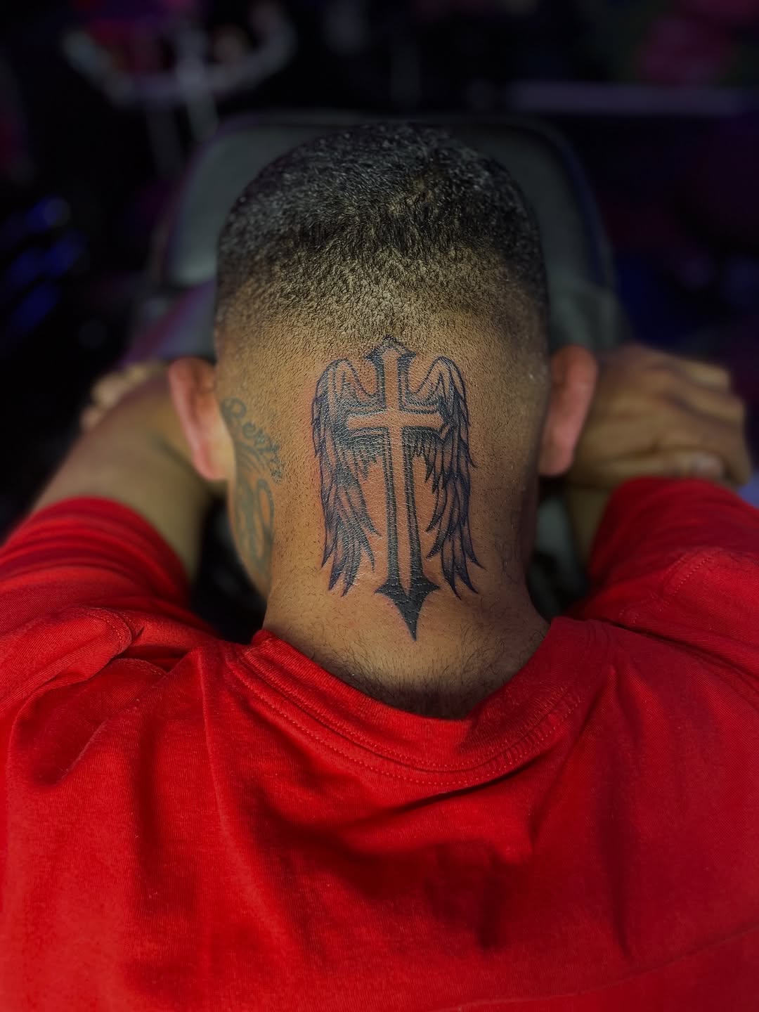 Tattoo by @hunchos_dab_of_ink โ blackwork